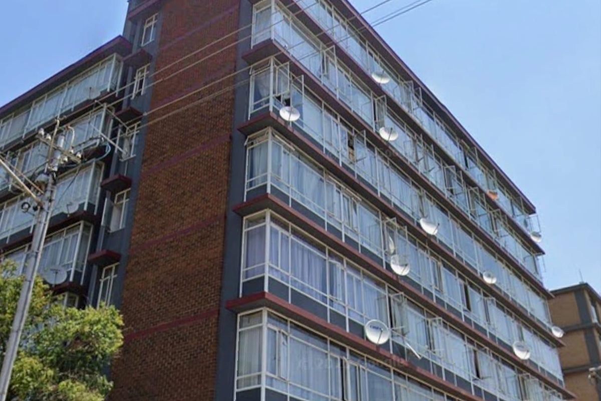 Apartment For Sale In Pretoria - Photo 2