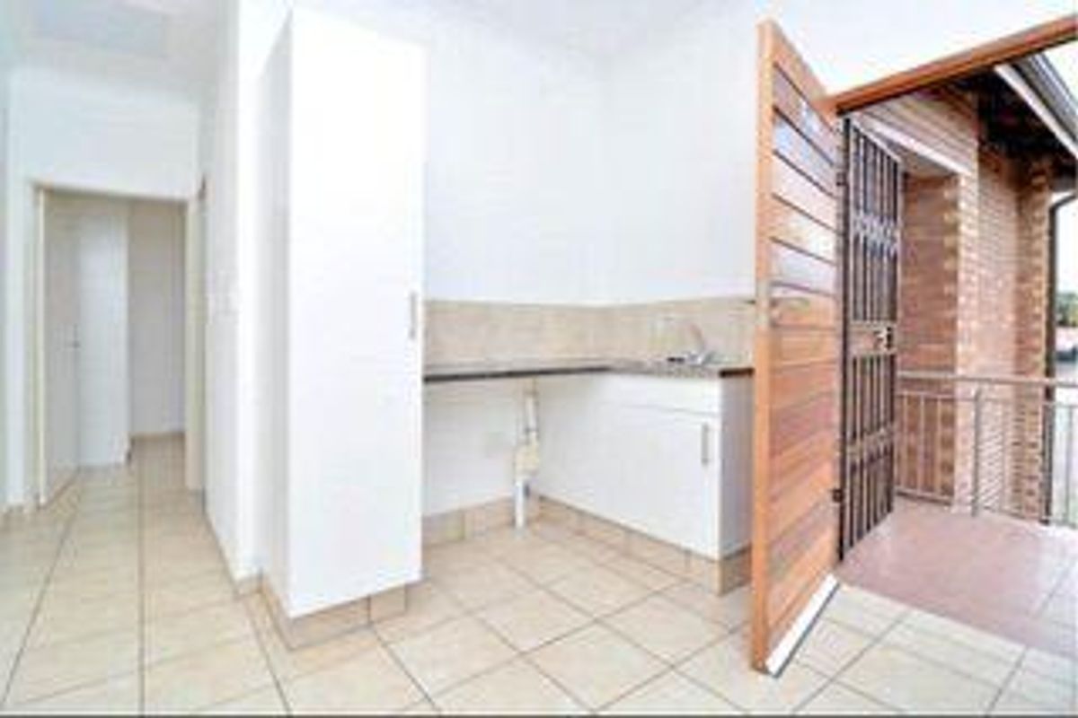 Apartment For Sale In Edenvale - Photo 2