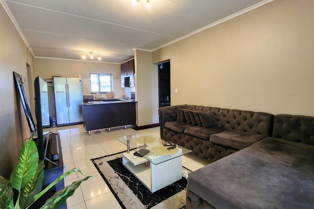 Apartment For Sale In Midrand - Photo 4