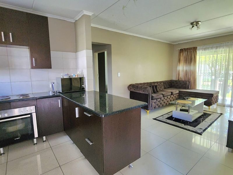 Apartment For Sale In Midrand - Photo 3