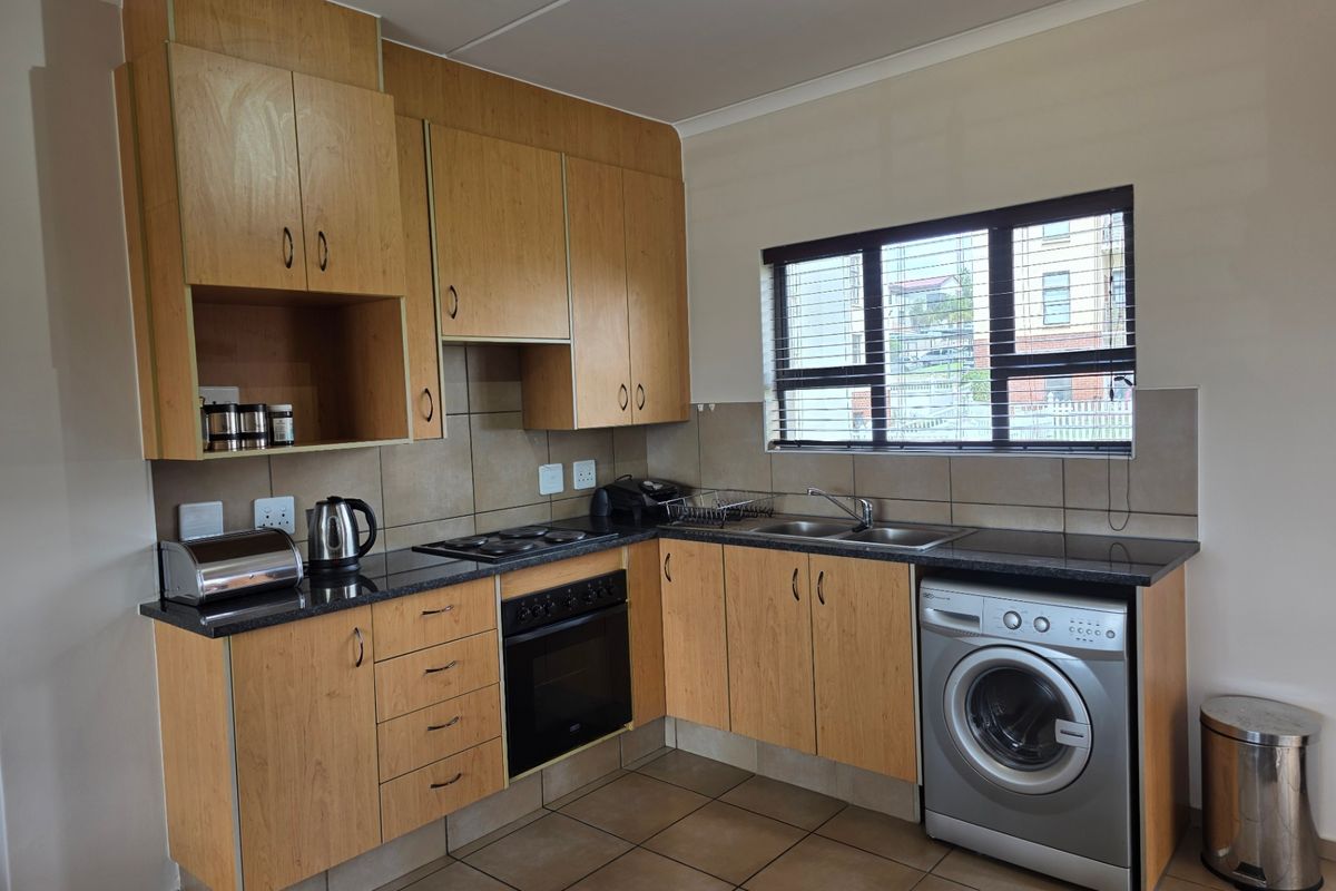 Apartment Rental Monthly In Midrand - Photo 2