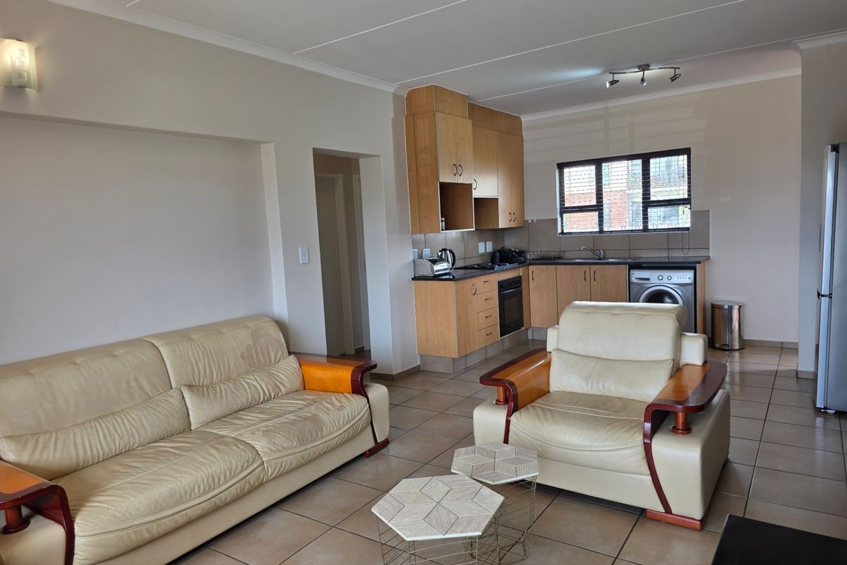 Apartment Rental Monthly In Midrand - Photo 3