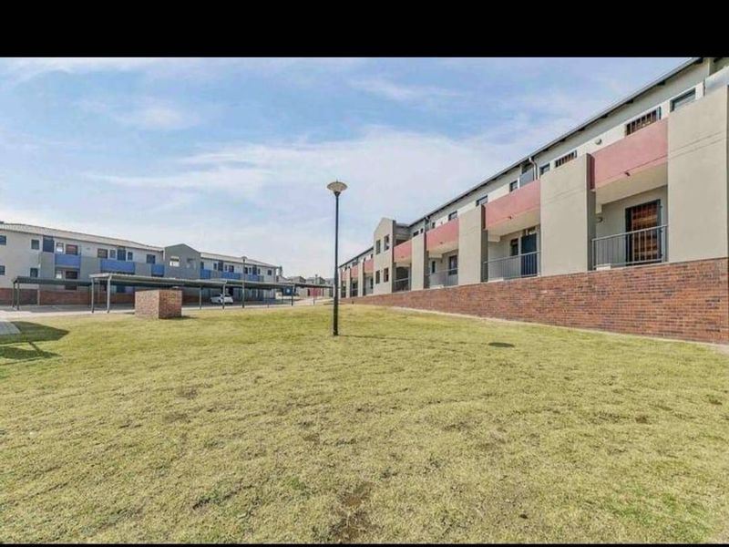 Apartment Rental Monthly In Midrand - Photo 10