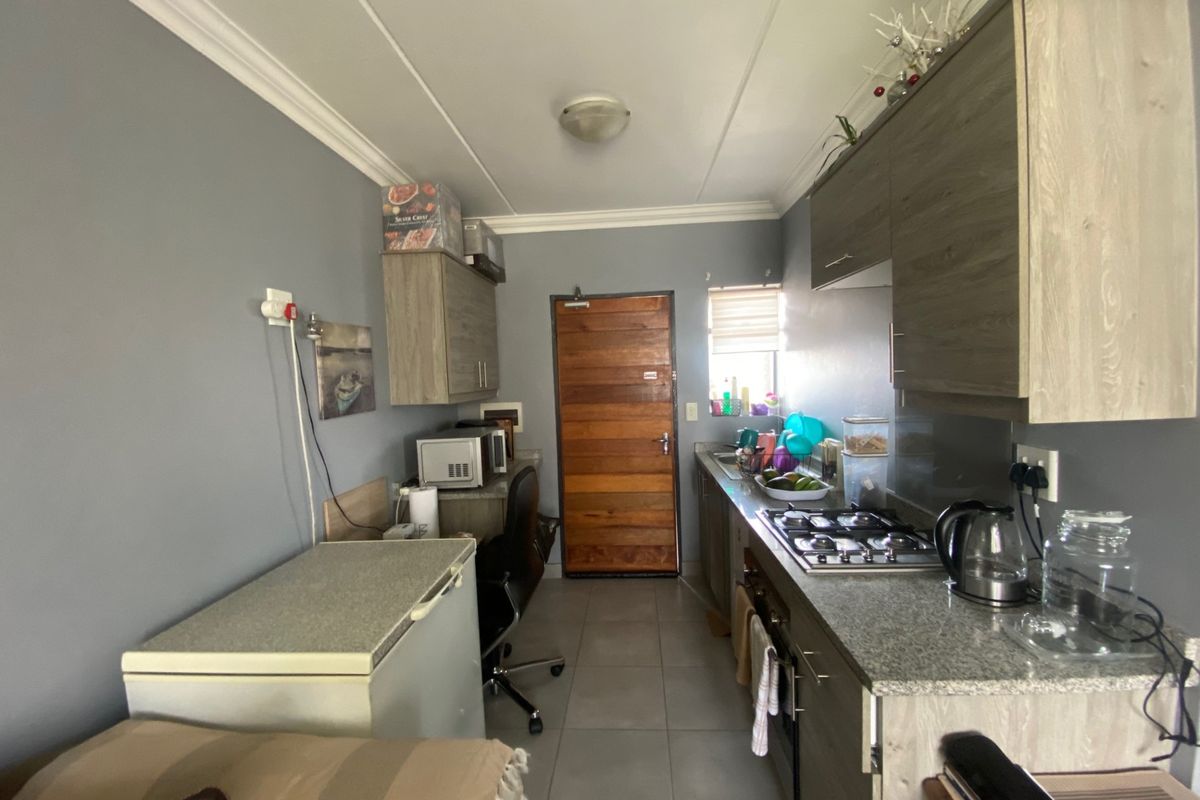 Apartment Rental Monthly In Midrand - Photo 5