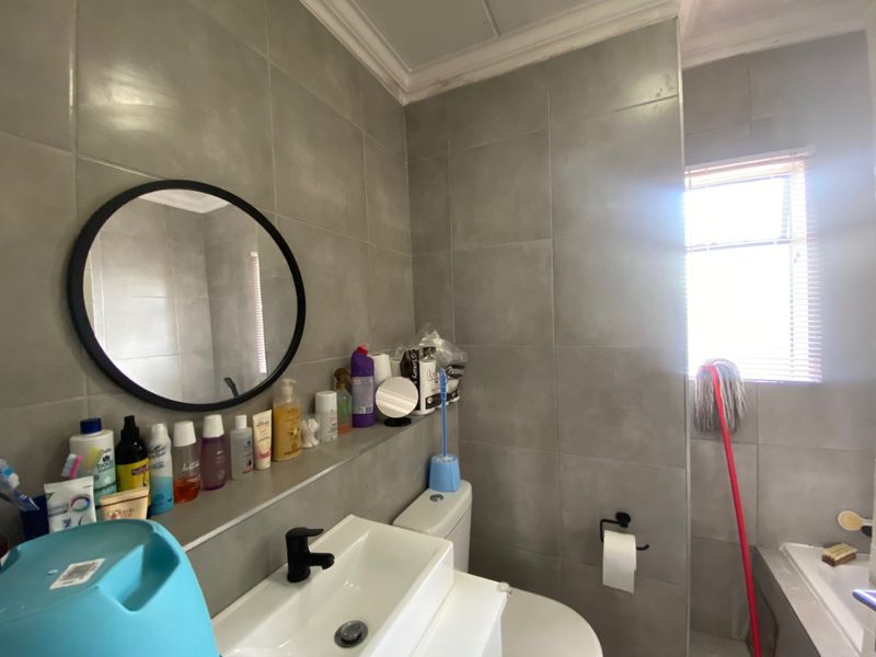 Apartment Rental Monthly In Midrand - Photo 6
