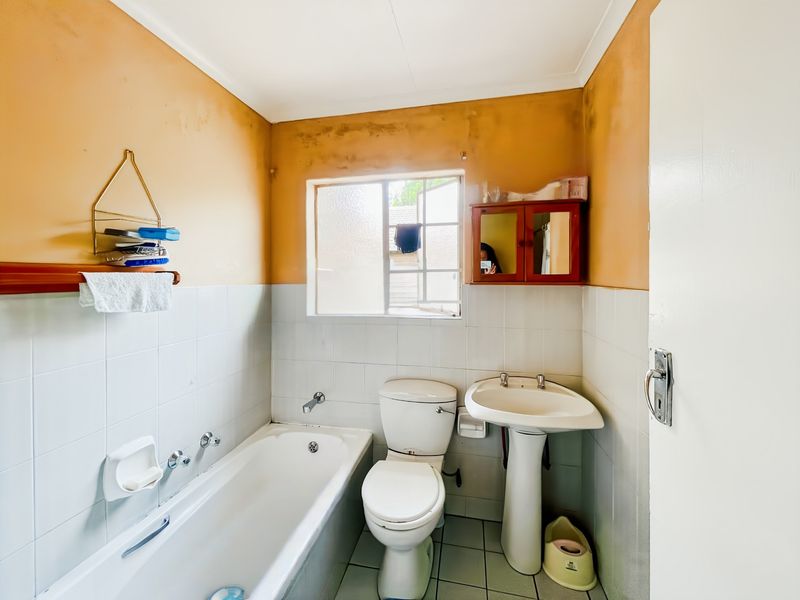 Townhouse For Sale In Centurion - Photo 9