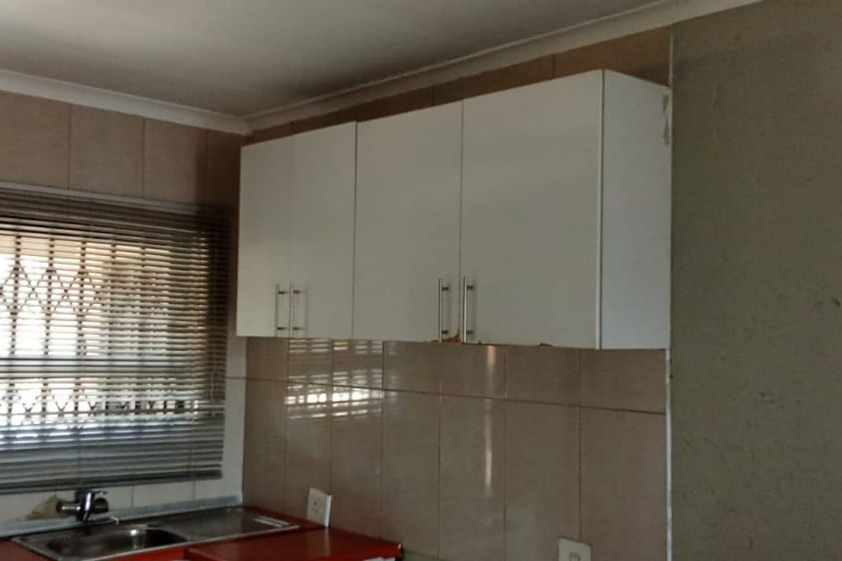 Apartment Rental Monthly In Springs - Photo 3