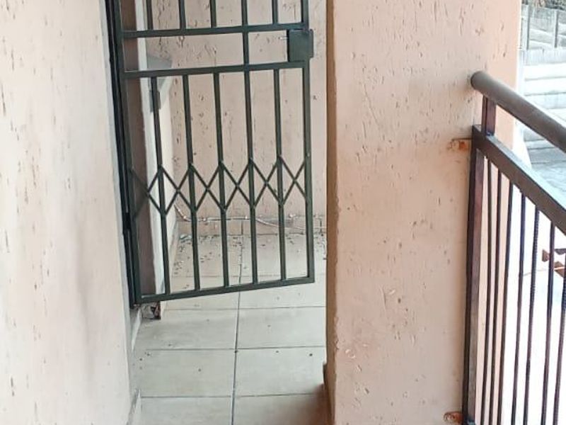 Apartment Rental Monthly In Springs - Photo 2