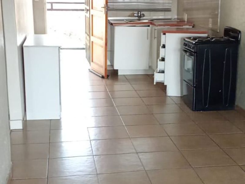 Apartment Rental Monthly In Springs - Photo 4