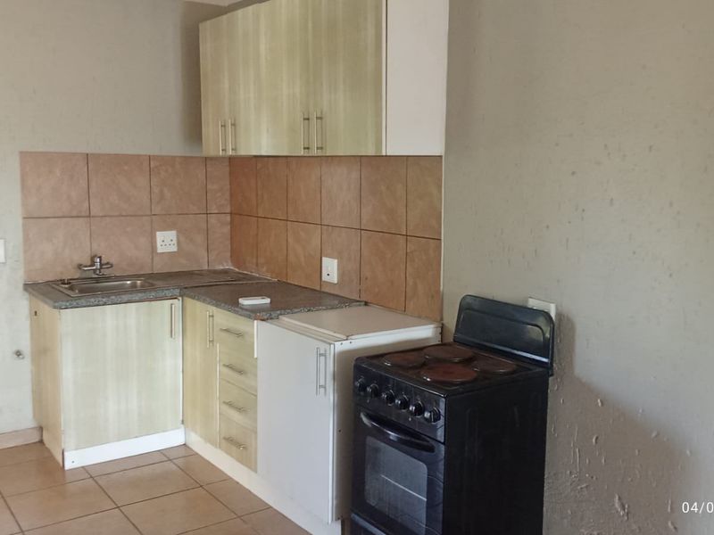 Apartment Rental Monthly In Springs - Photo 6