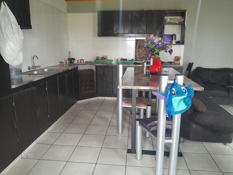 House For Sale In Benoni - Photo 4