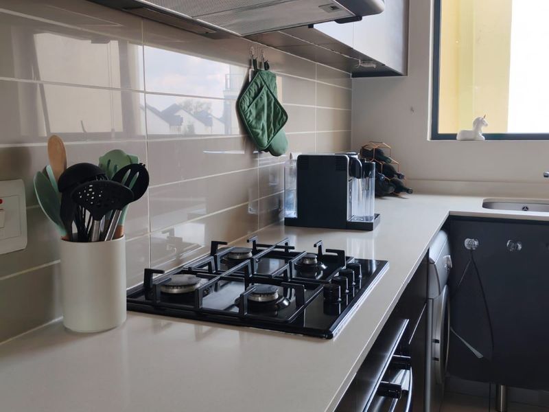 Apartment For Sale In Midrand - Photo 4