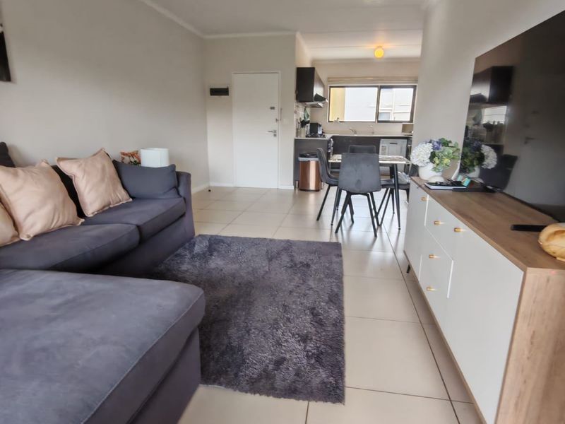 Apartment For Sale In Midrand - Photo 7