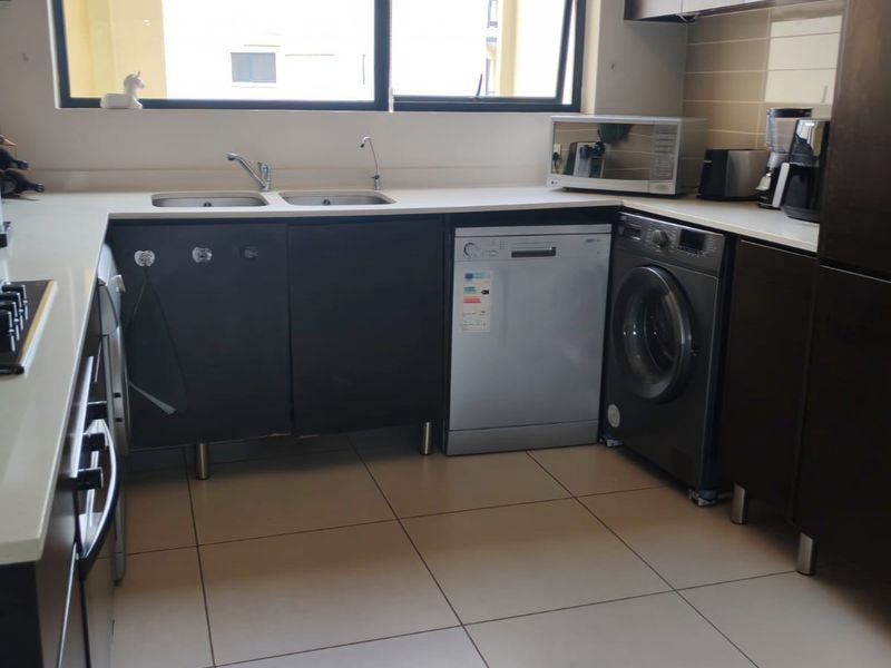 Apartment For Sale In Midrand - Photo 5