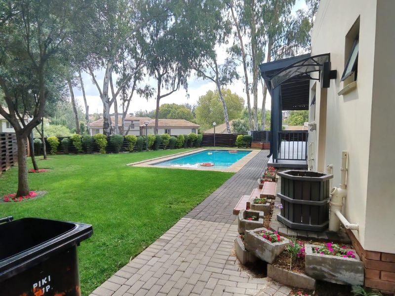 Apartment For Sale In Midrand - Photo 1