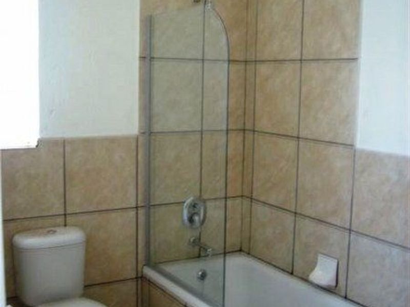 Apartment Rental Monthly In Potchefstroom - Photo 5