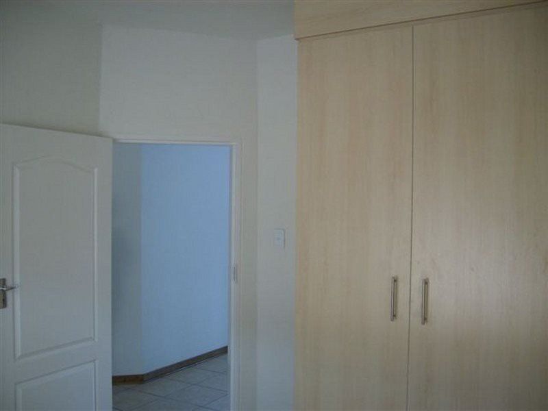 Apartment Rental Monthly In Potchefstroom - Photo 2