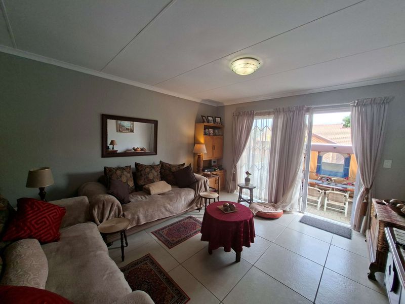 Townhouse For Sale In Roodepoort - Photo 5