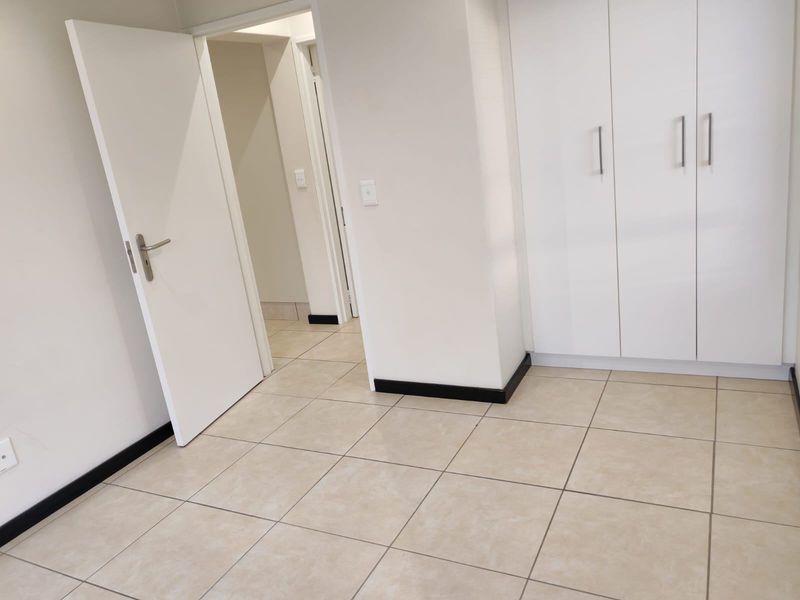 Apartment Rental Monthly In Midrand - Photo 6