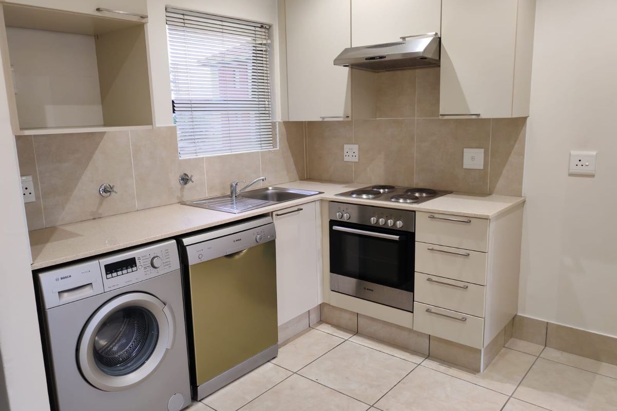 Apartment Rental Monthly In Midrand - Photo 4