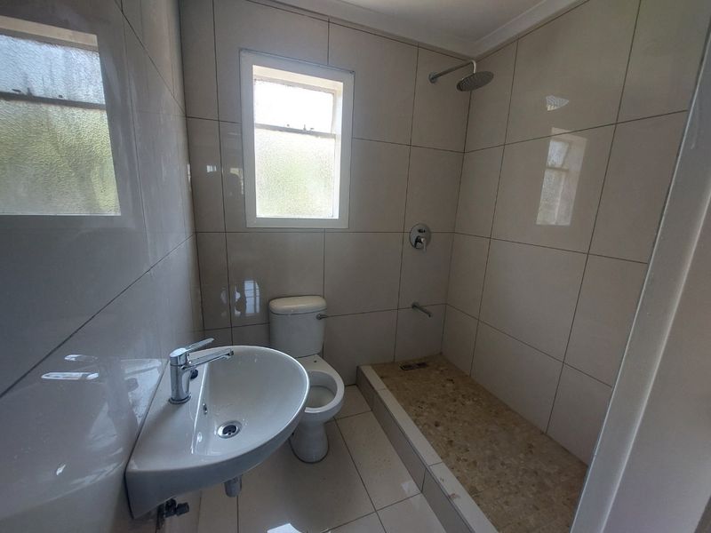 House Rental Monthly In Phoenix - Photo 9