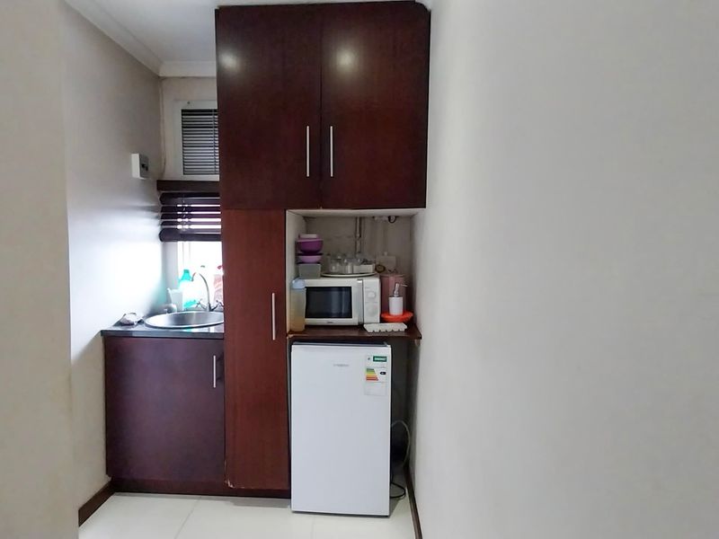 Commercial Rental Monthly In Margate - Photo 10