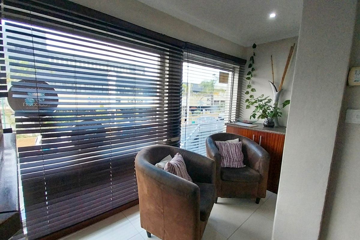 Commercial Rental Monthly In Margate - Photo 3