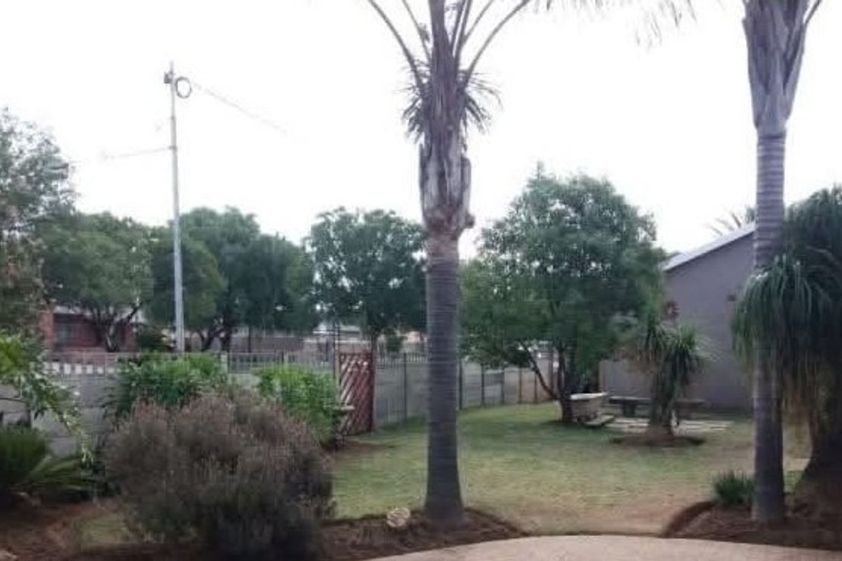 House Rental Monthly In Nigel - Photo 3