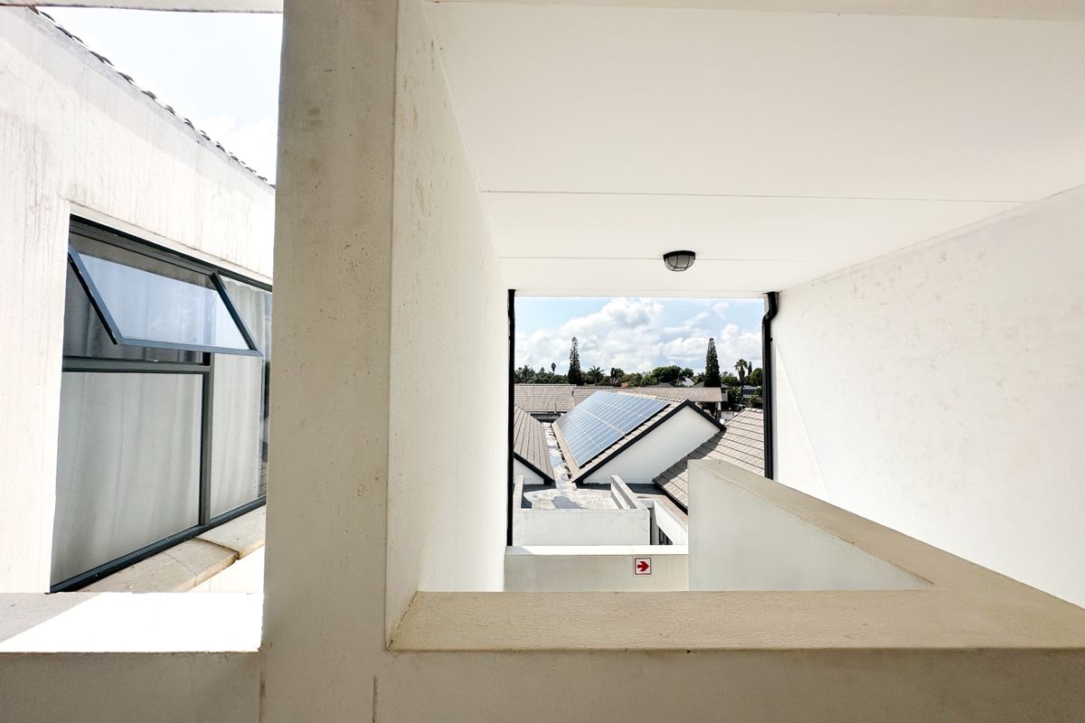 Apartment For Sale In Kempton Park - Photo 2