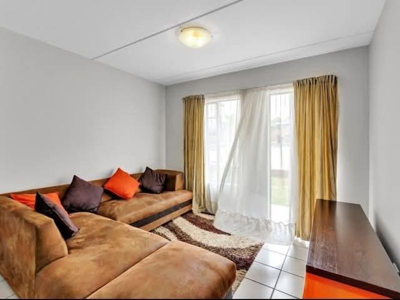 Apartment For Sale In Centurion - Photo 5
