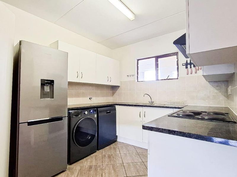 Apartment For Sale In Sandton - Photo 6