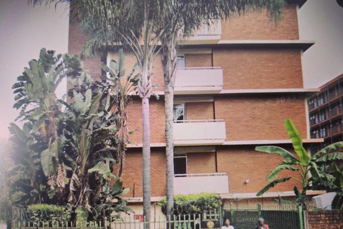 Apartment For Sale In Pretoria - Photo 3