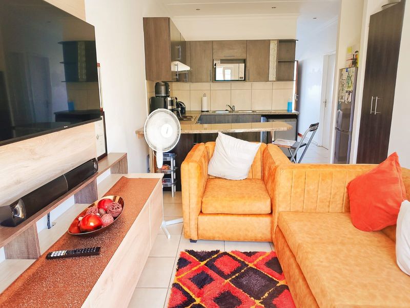 Apartment For Sale In Blackheath - Photo 6