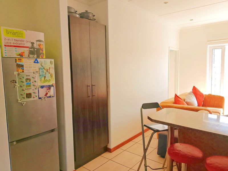 Apartment For Sale In Blackheath - Photo 5