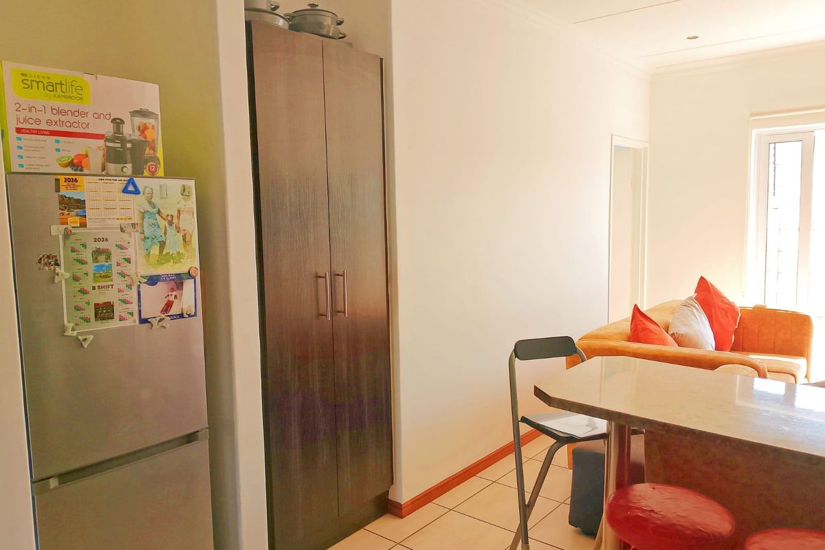 Apartment For Sale In Blackheath - Photo 5