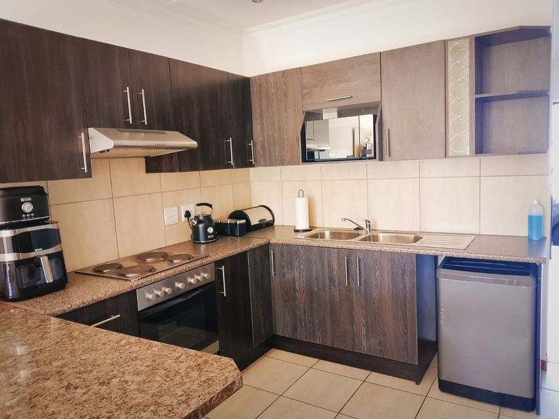 Apartment For Sale In Blackheath - Photo 4