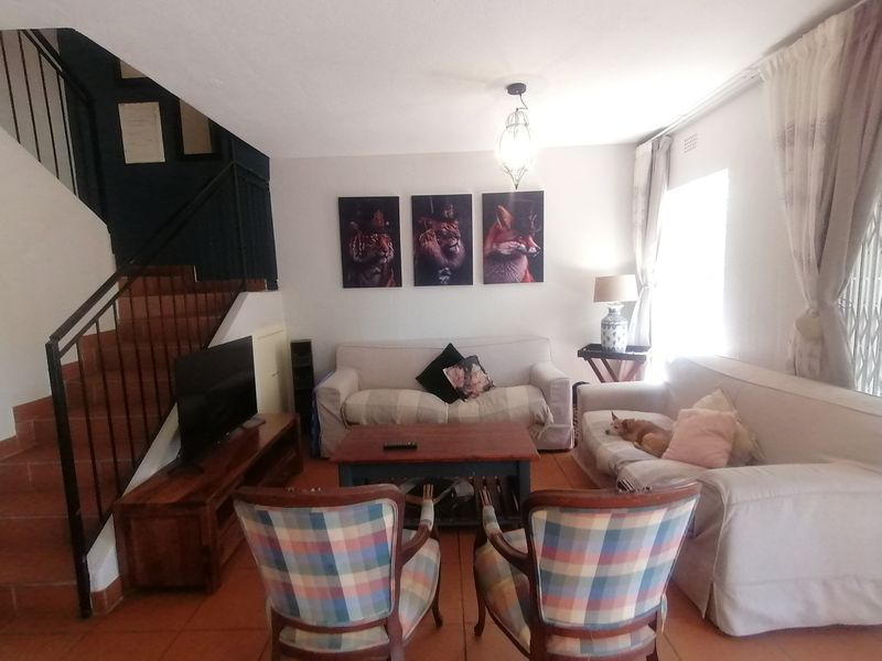 Townhouse Rental Monthly In Sandton - Photo 10