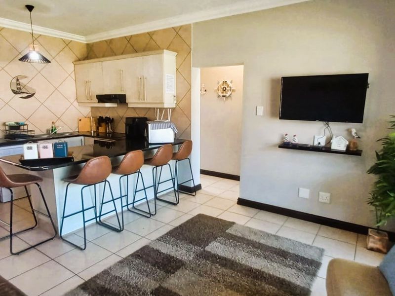 Apartment For Sale In Margate - Photo 8