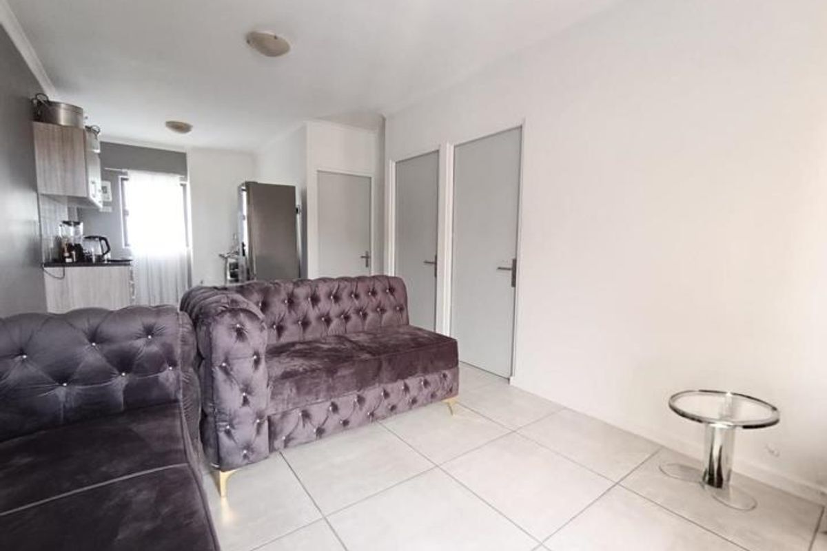 Apartment For Sale In Eersterivier - Photo 3