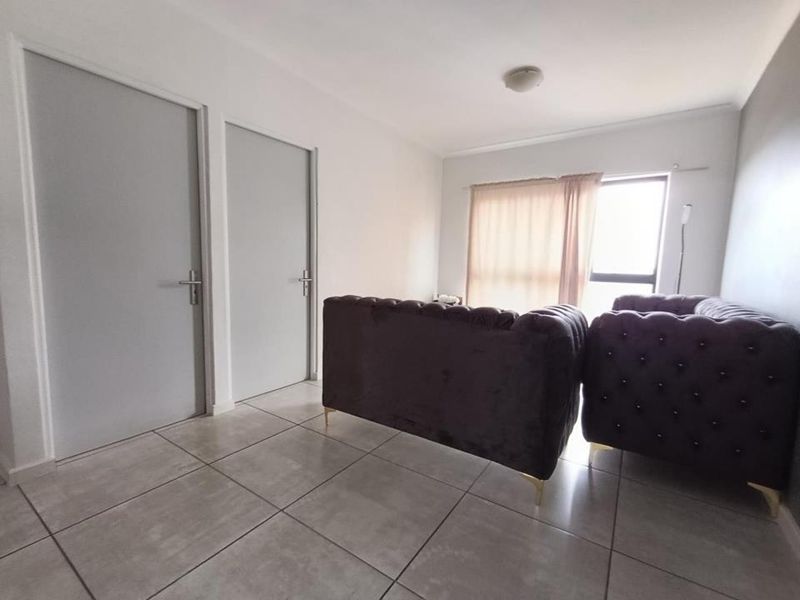 Apartment For Sale In Eersterivier - Photo 5