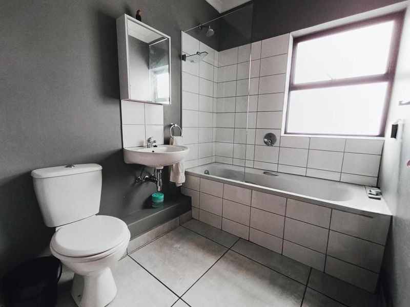 Apartment For Sale In Eersterivier - Photo 10