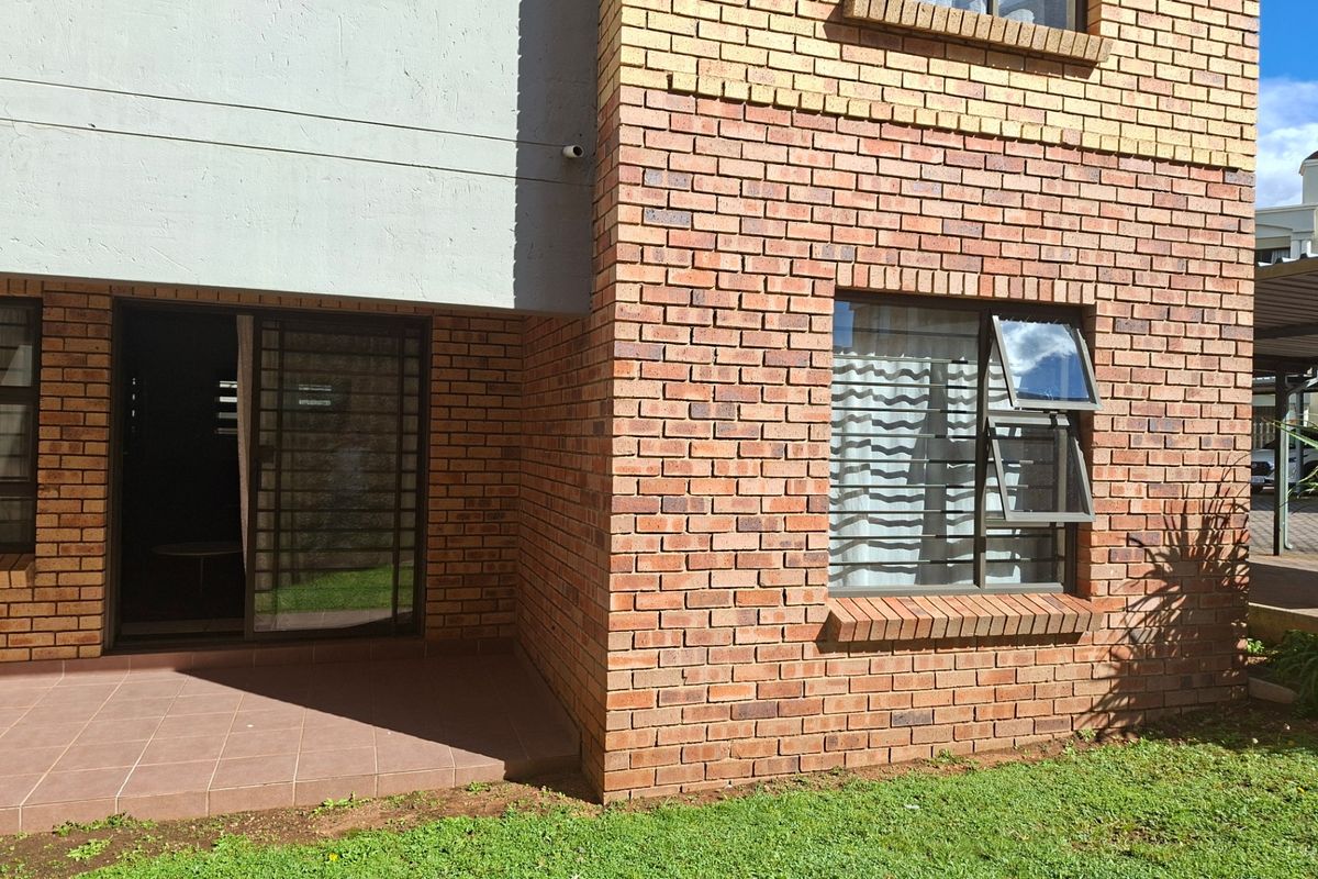 Apartment For Sale In Randburg - Photo 3