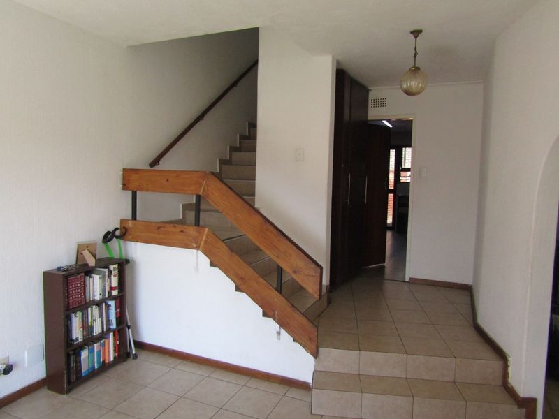 Townhouse For Sale In Johannesburg - Photo 10