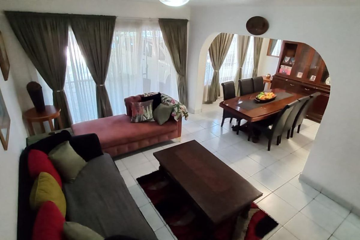 Townhouse For Sale In Pretoria - Photo 2