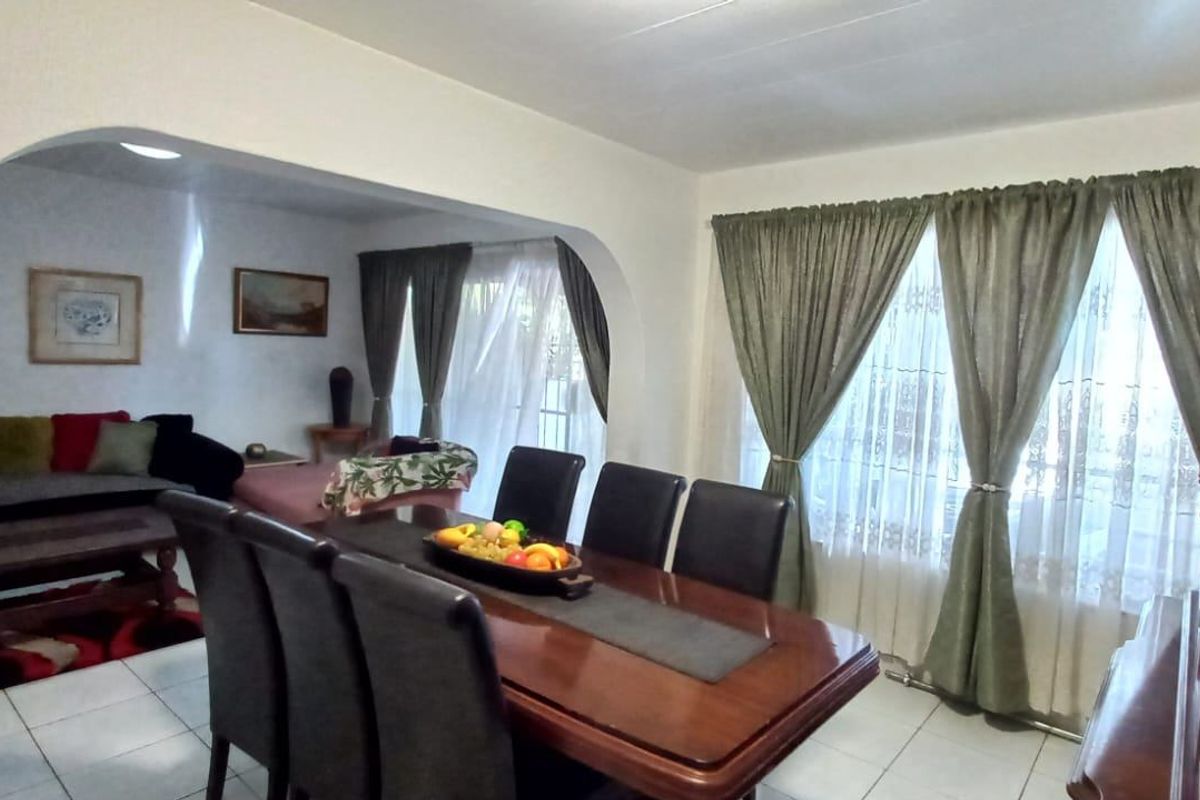Townhouse For Sale In Pretoria - Photo 3