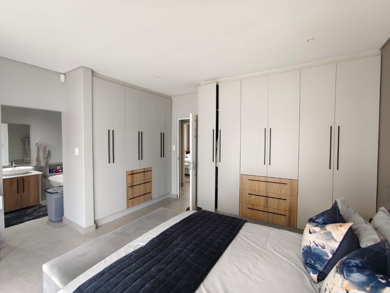 Townhouse For Sale In Bloemfontein - Photo 6