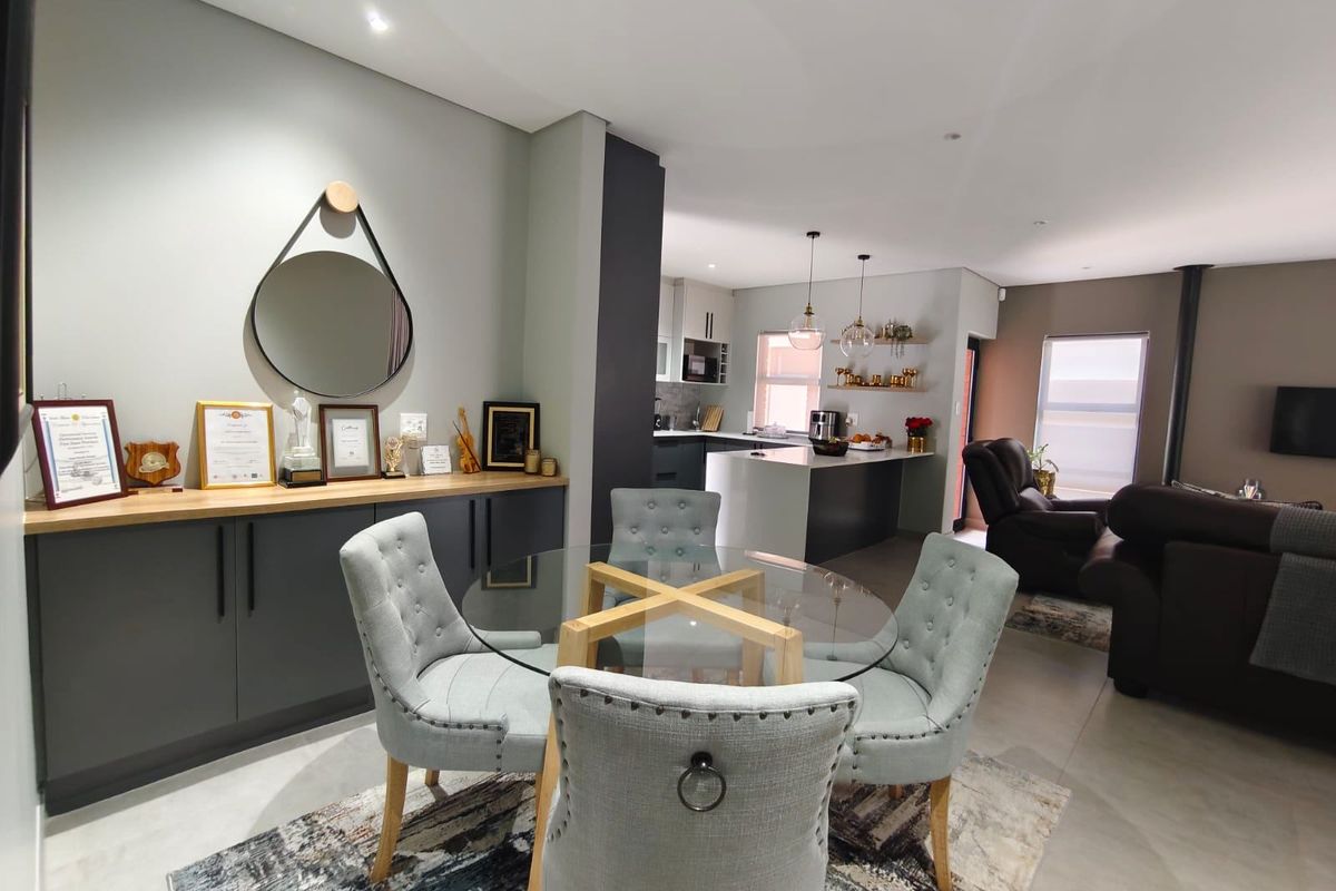 Townhouse For Sale In Bloemfontein - Photo 3