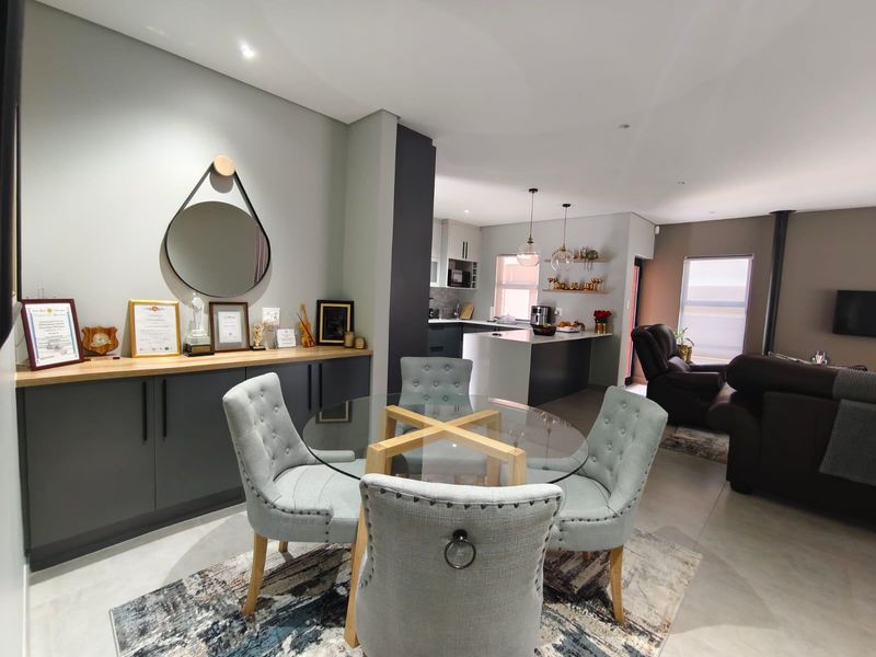 Townhouse For Sale In Bloemfontein - Photo 1