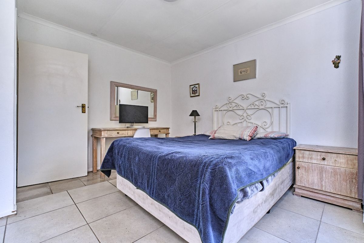 Apartment For Sale In Sandton - Photo 4