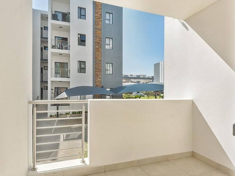 Apartment Rental Monthly In Midrand - Photo 10